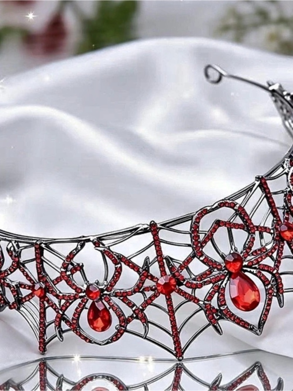 Red Rhinestone Tiara - Picture 4 of 7